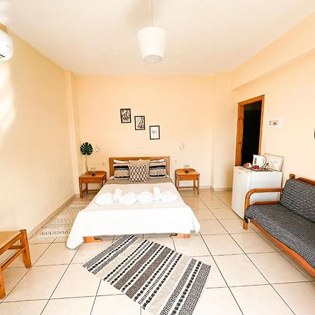 Lefteris Rooms Kámbos Esterno foto