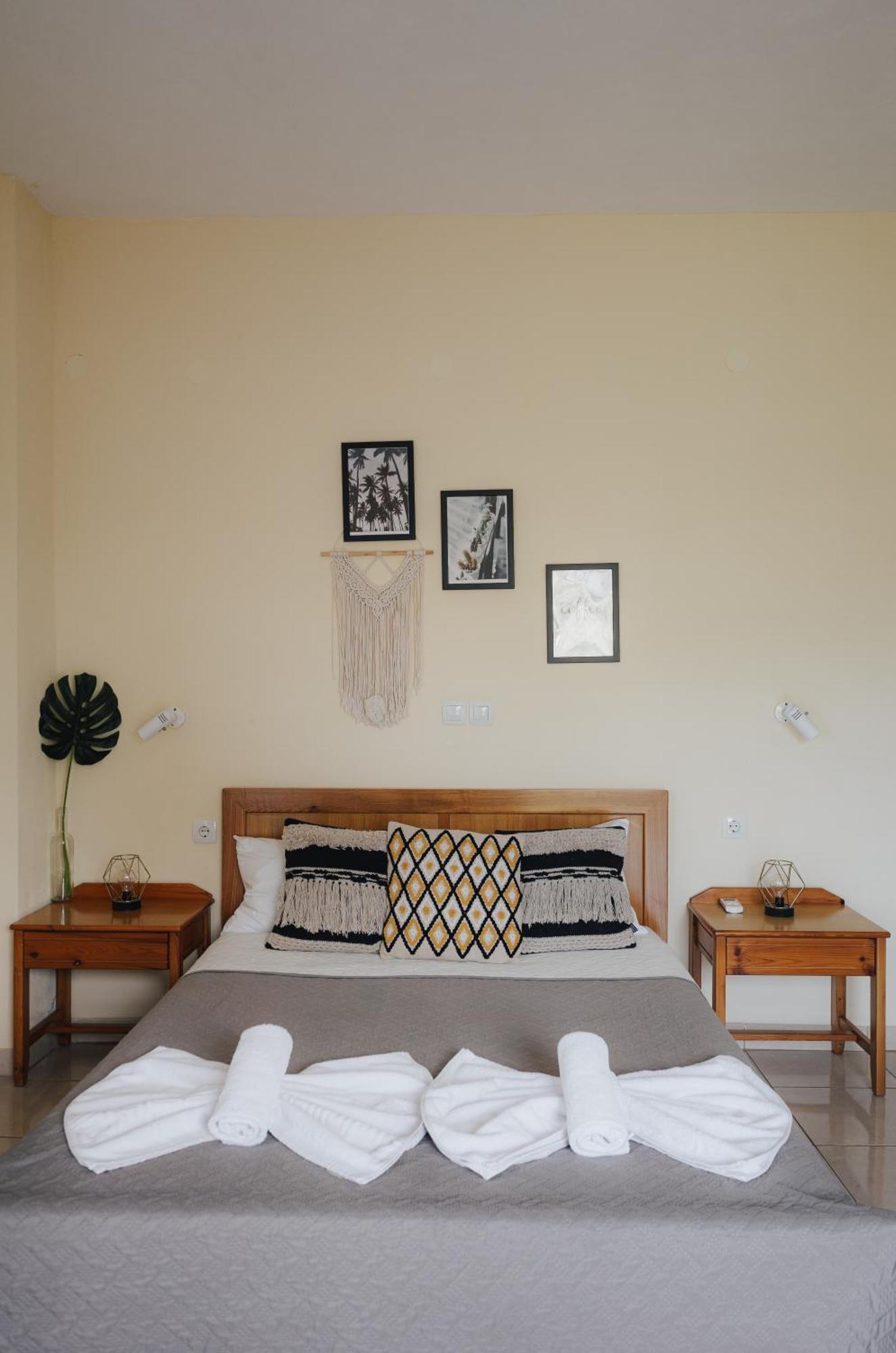 Lefteris Rooms Kámbos Esterno foto