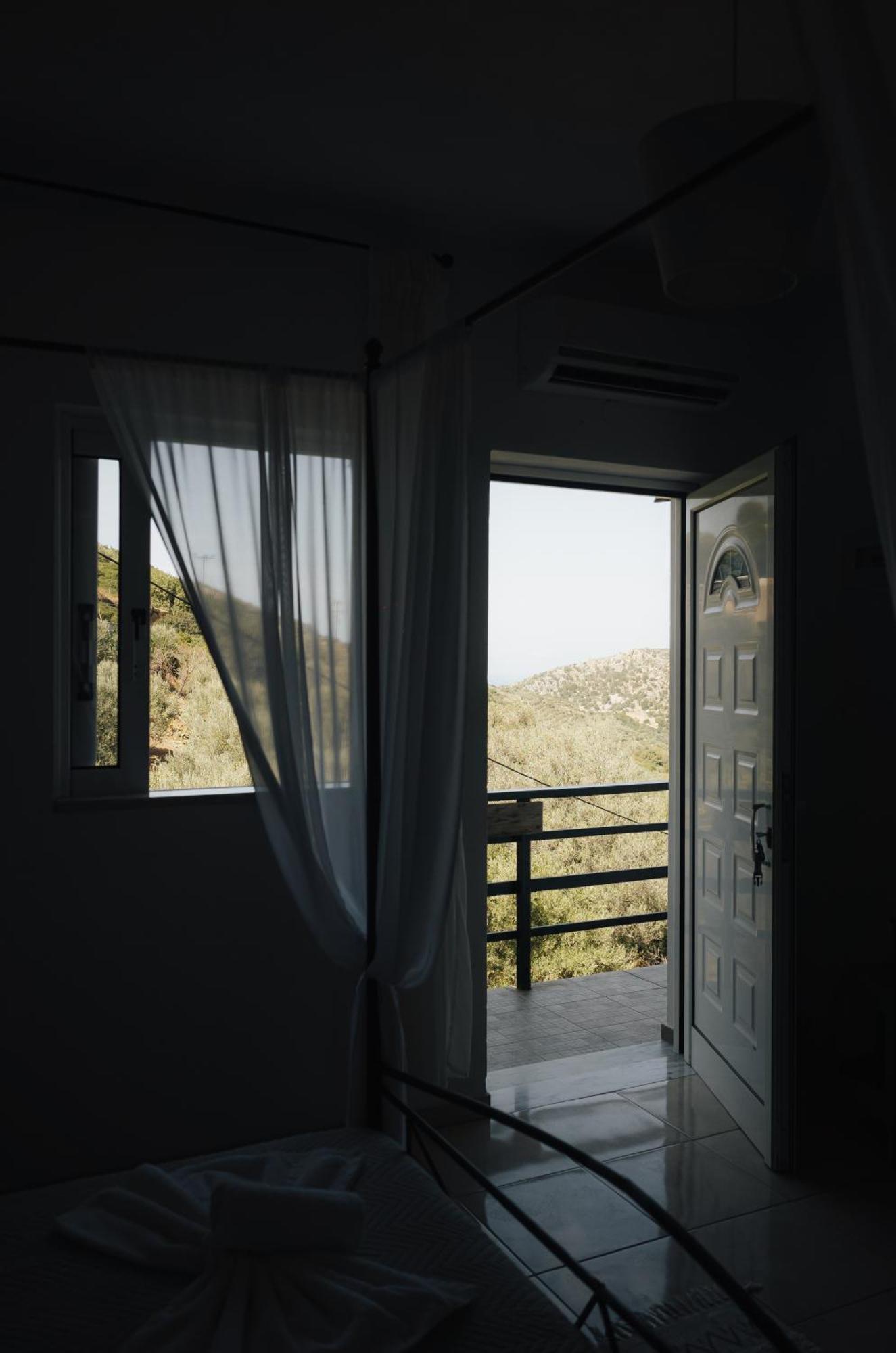 Lefteris Rooms Kámbos Esterno foto